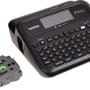 Rotulador Brother P-touch PTD610BT, transferencia térmica, Bluetooth, teclado qwerty, adaptador AC, imprime etiquetas laminadas de hasta 24 mm de ancho